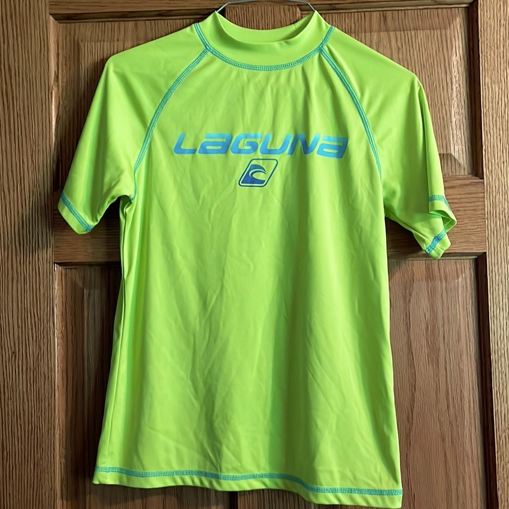 Boys rashguard